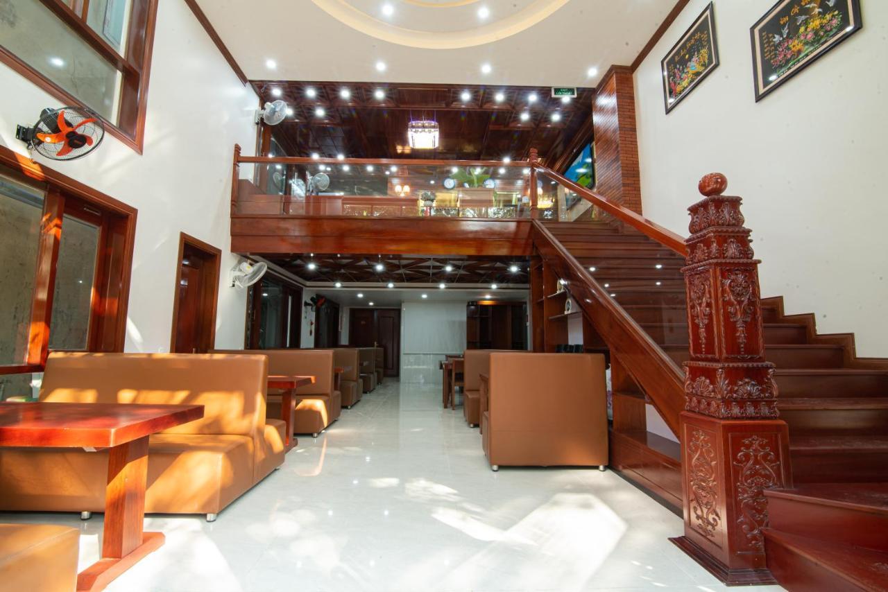 Minh Quang Hotel Dong Hoi Exterior photo